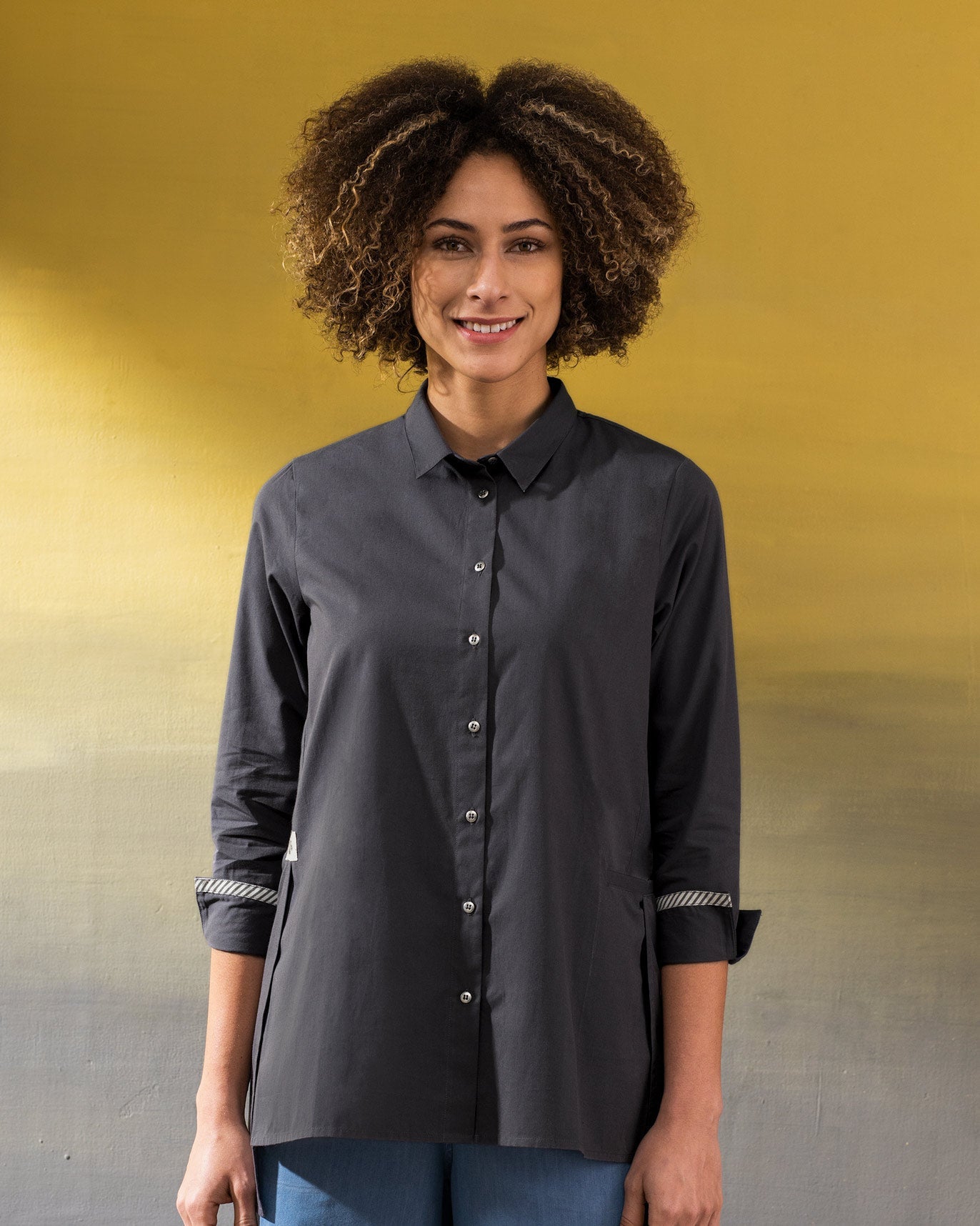 Quest Shirt - Charcoal