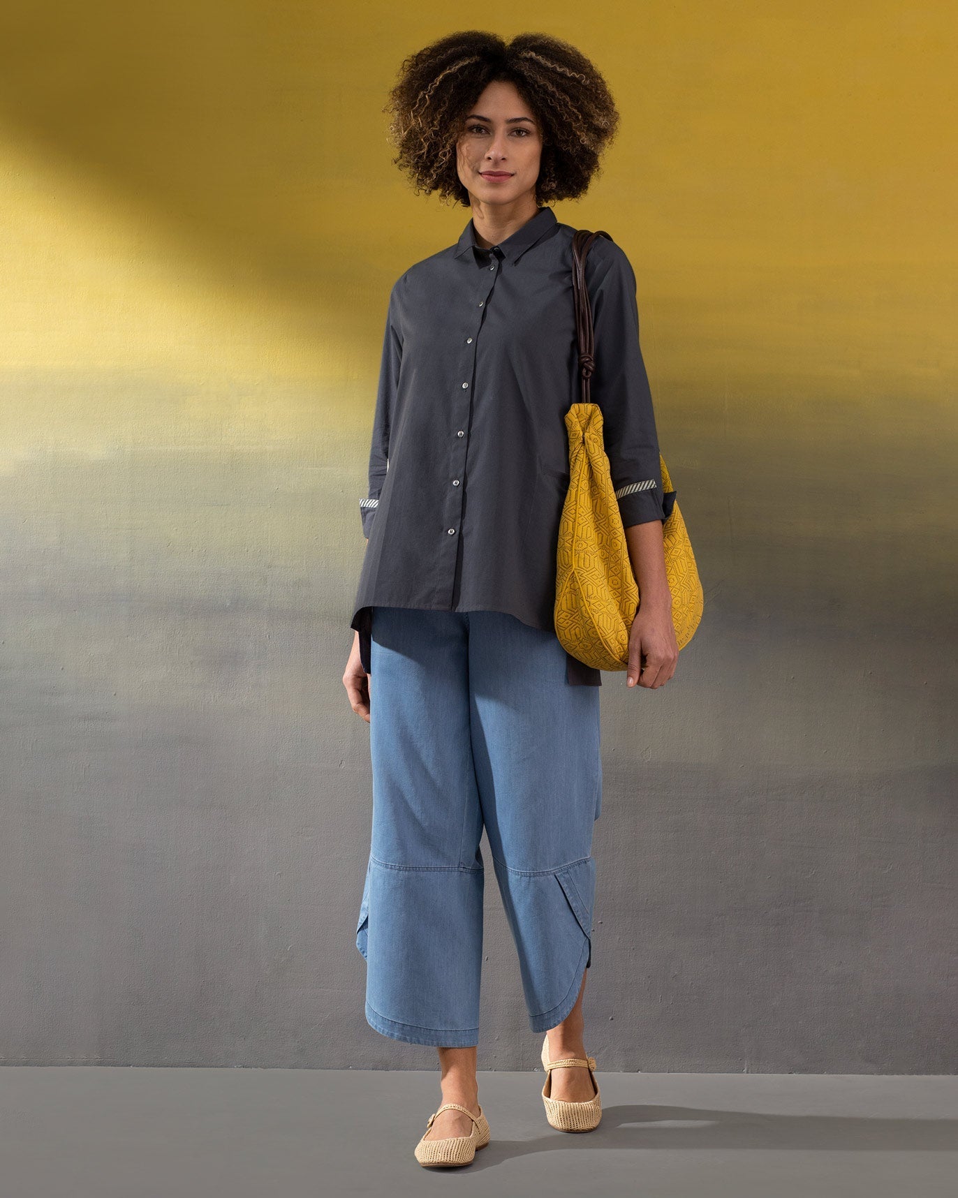 Quest Shirt - Charcoal
