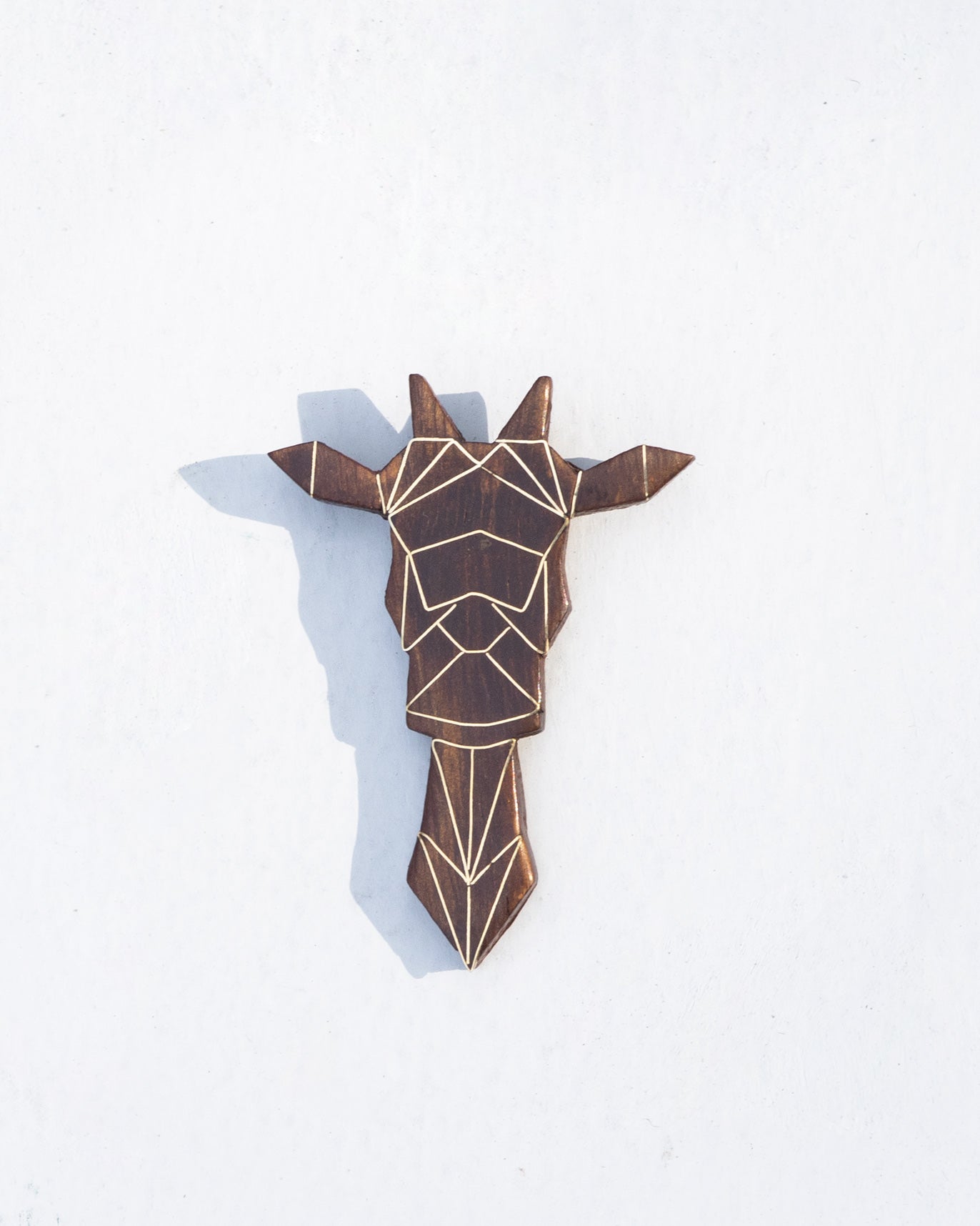 Giraffe Magnet Brooch