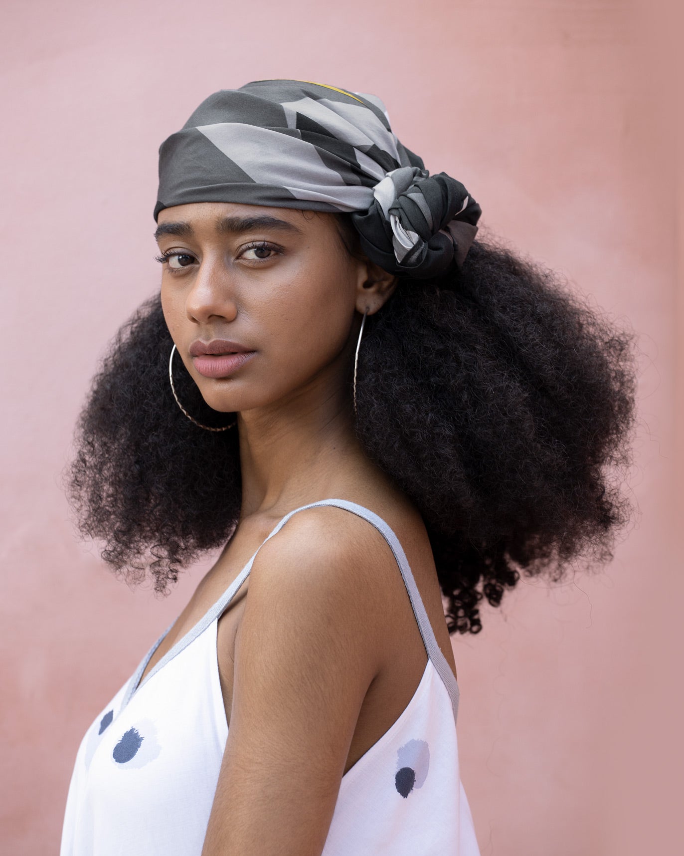 Birds of Paradise Scarf - Grey & Black