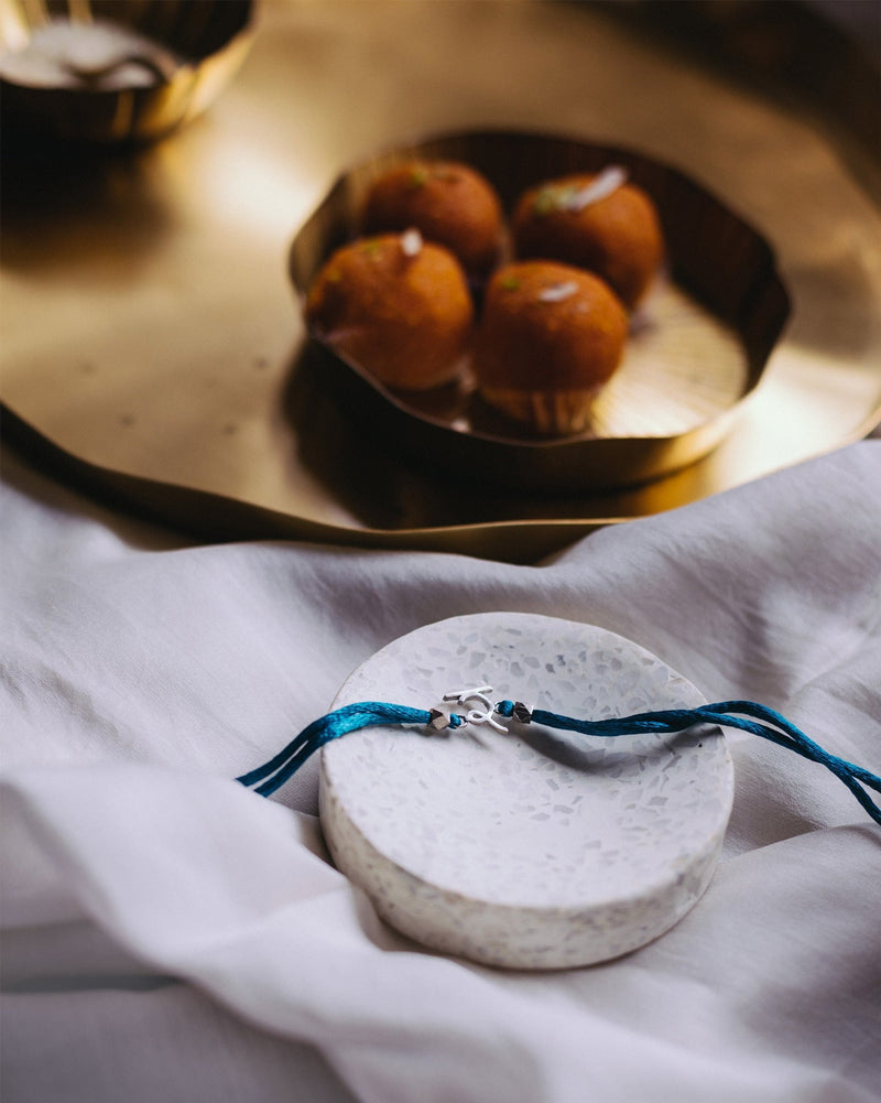Alphabet R Rakhi - Silver