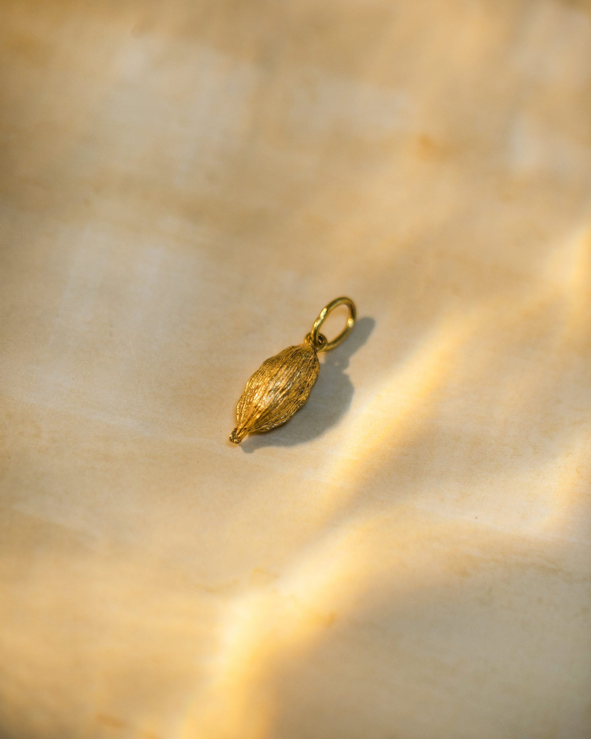 Cardamom charm - large