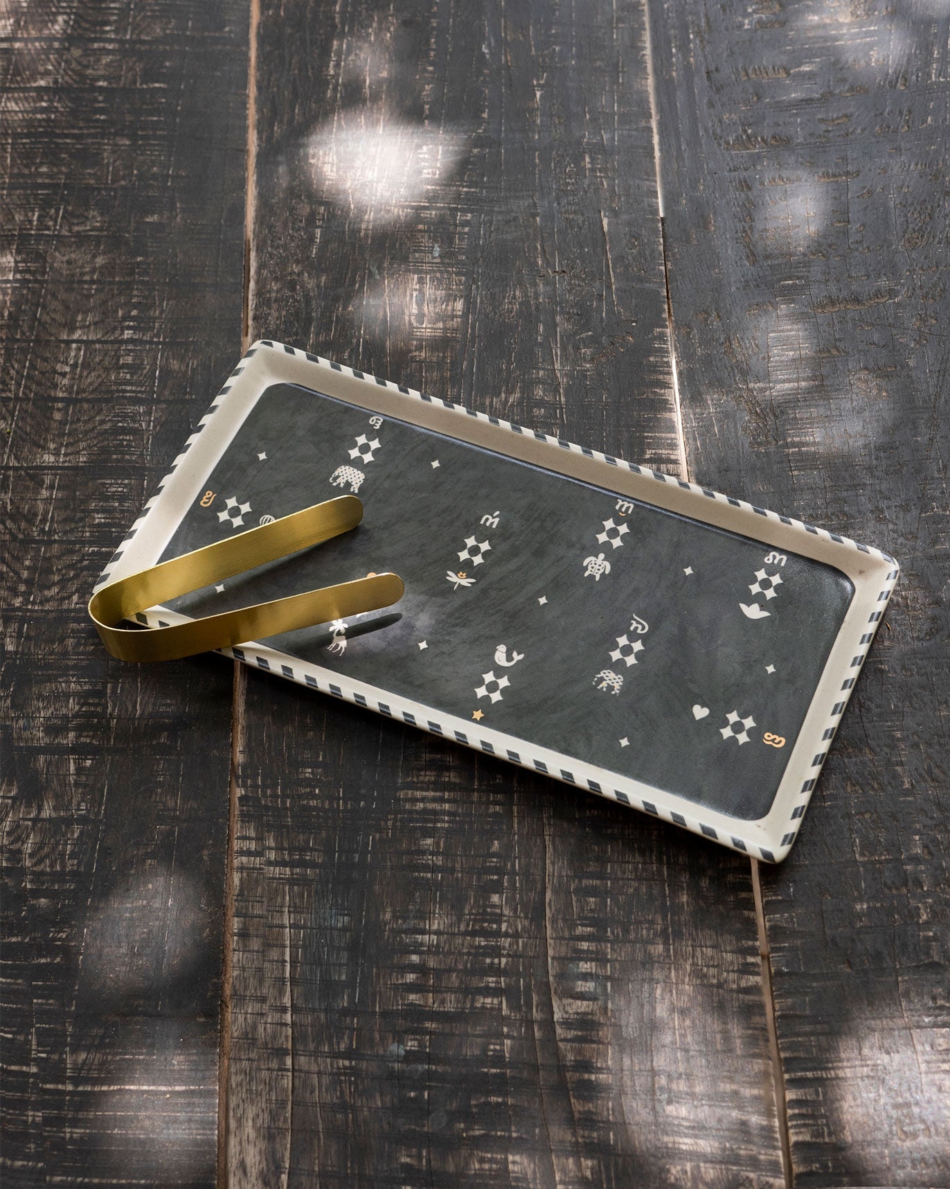 Nizara Cookie Tray with Tong