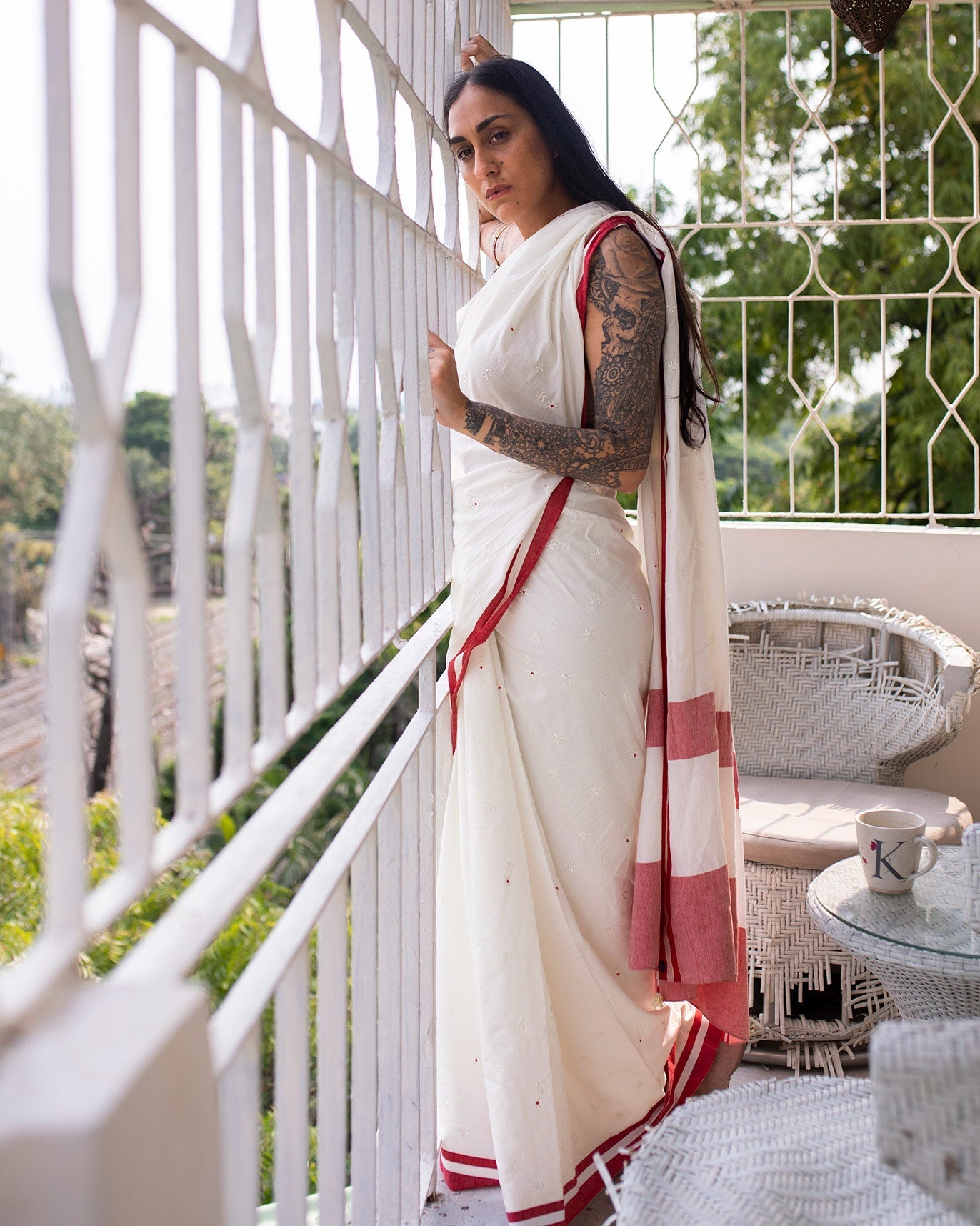 Mahi Sari - Ivory & Red