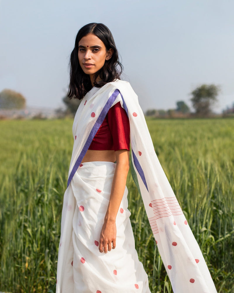 Kanta Sari - Ivory & Red